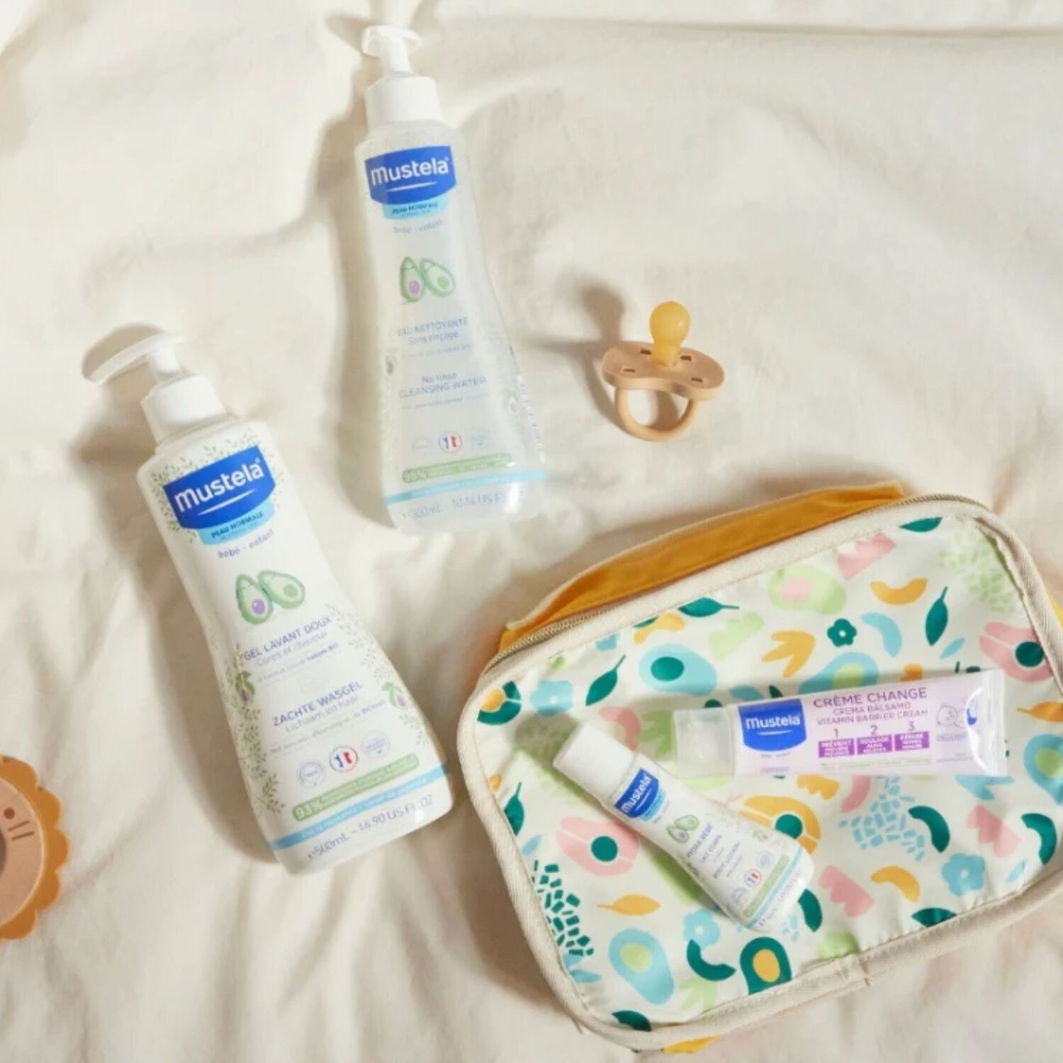 Les Indispensables de Bébé - Vanity mes premiers produits