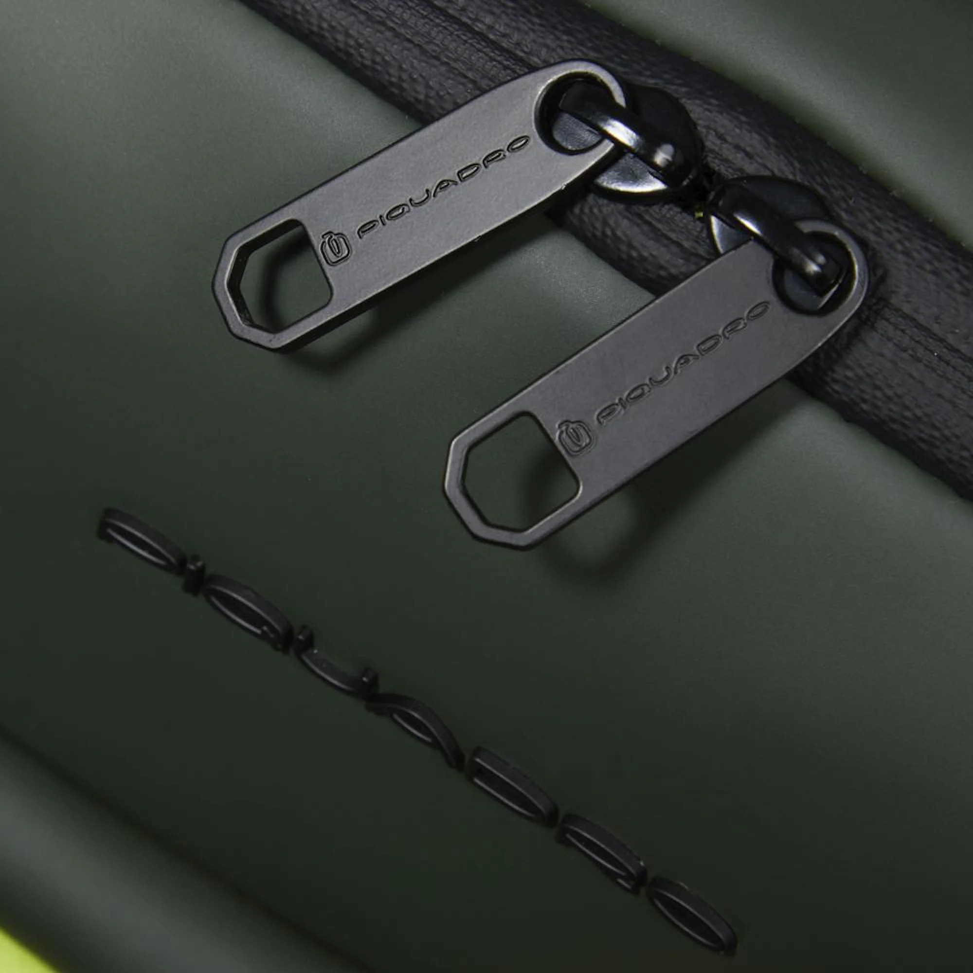 Piquadro Zaino underseater porta pc e iPad® resistente all'acqua con protezioni antiurto e RFID