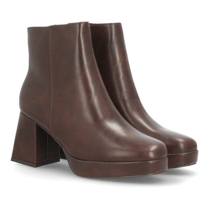 Botines plataforma con tacón ancho para mujer