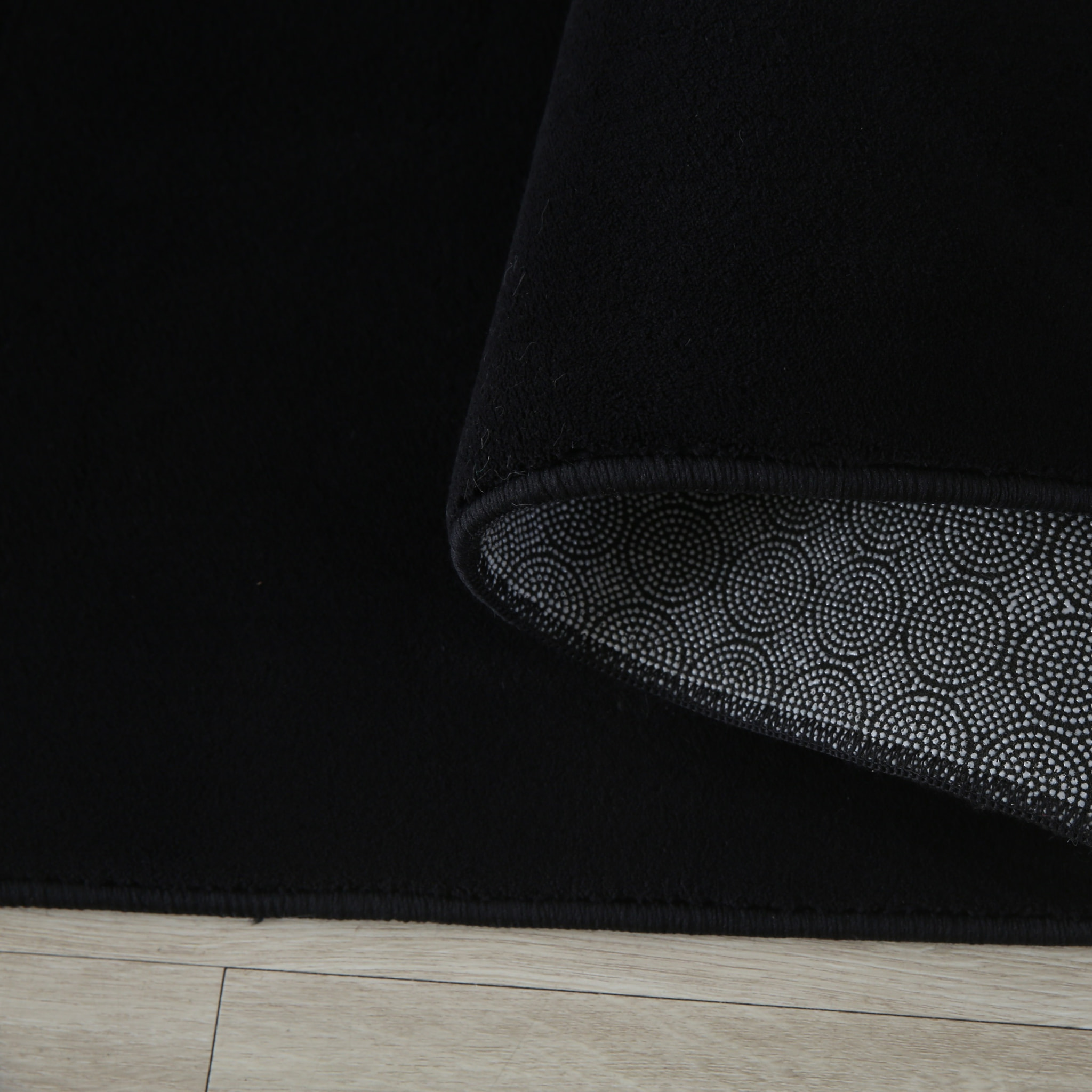 MOSCOU - Tapis uni Noir