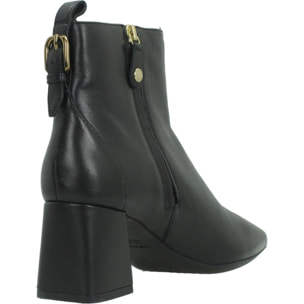 Botines Mujer de la marca GEOX  modelo D GISELDA NEGRO