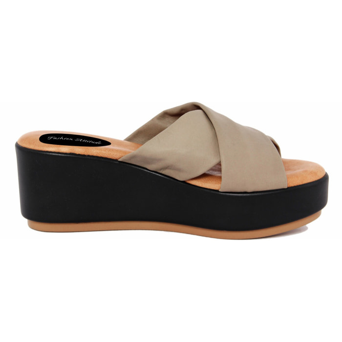 SANDALO IN PELLE MADE IN ITALY FASHION ATTITUDE COLORE COLORE Beige