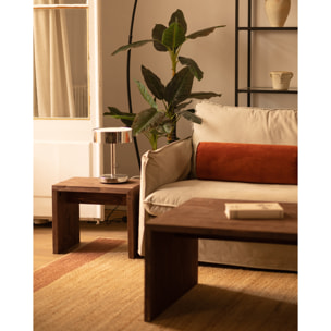 Petite table / tabouret en bois massif au ton noyer de 45x50cm Hauteur: 45 Longueur: 50 Largeur: 30
