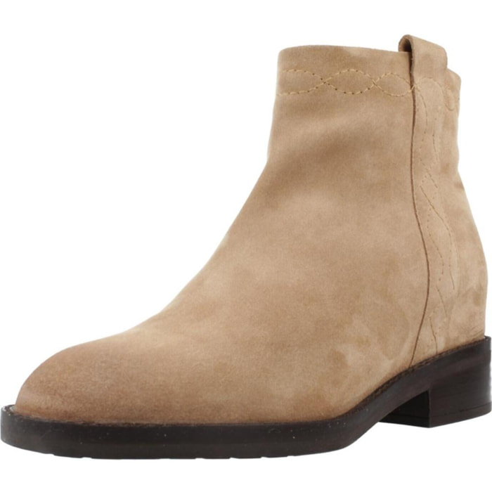 Botines Mujer de la marca GEOX  modelo D LARYSSE MARRON CLARO