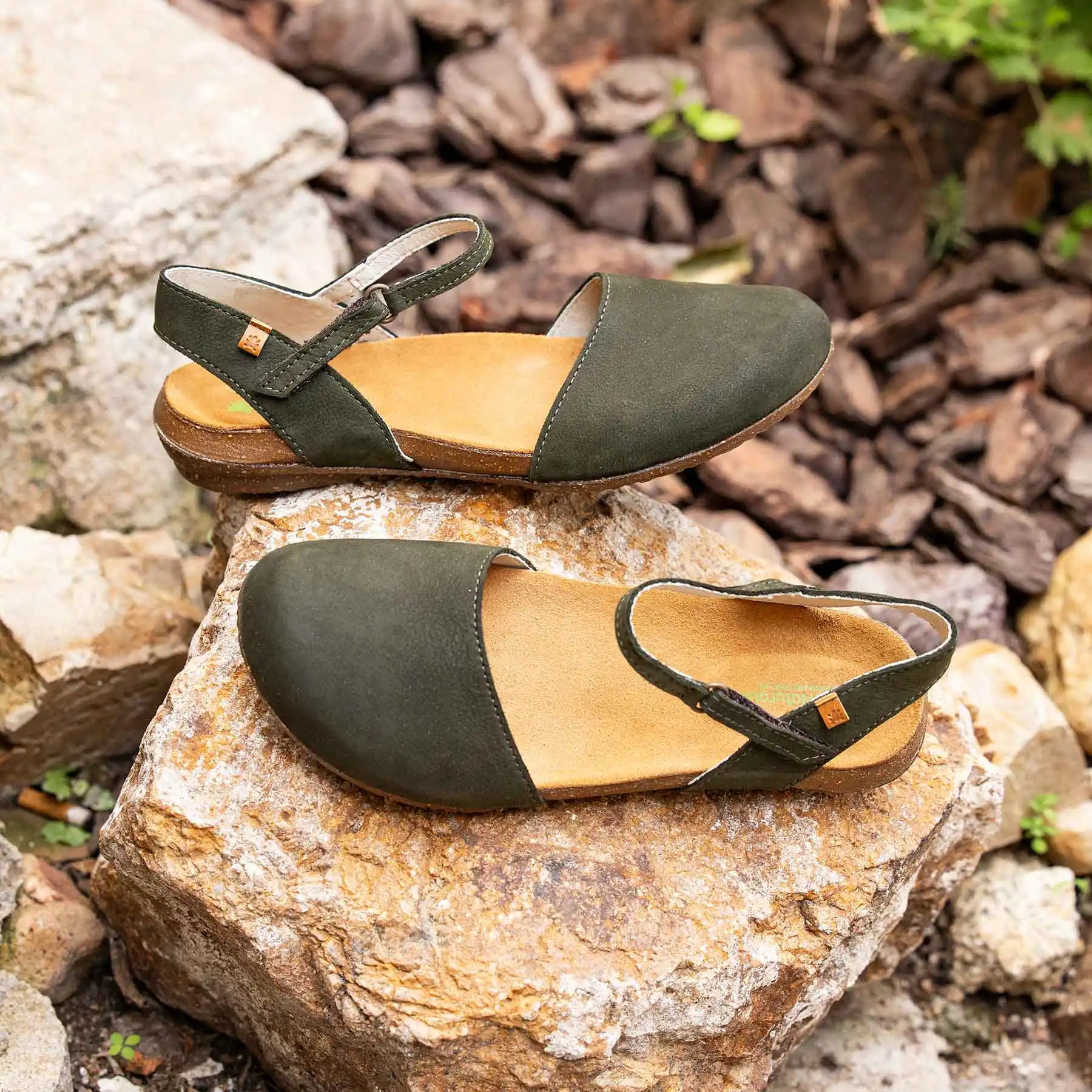 Sandalias N412 NOBUCK LAVADO MALVA / WAKATAUA color Malva