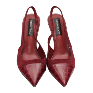 Decolletè in simil-pelle scamosciata con punta pitonata