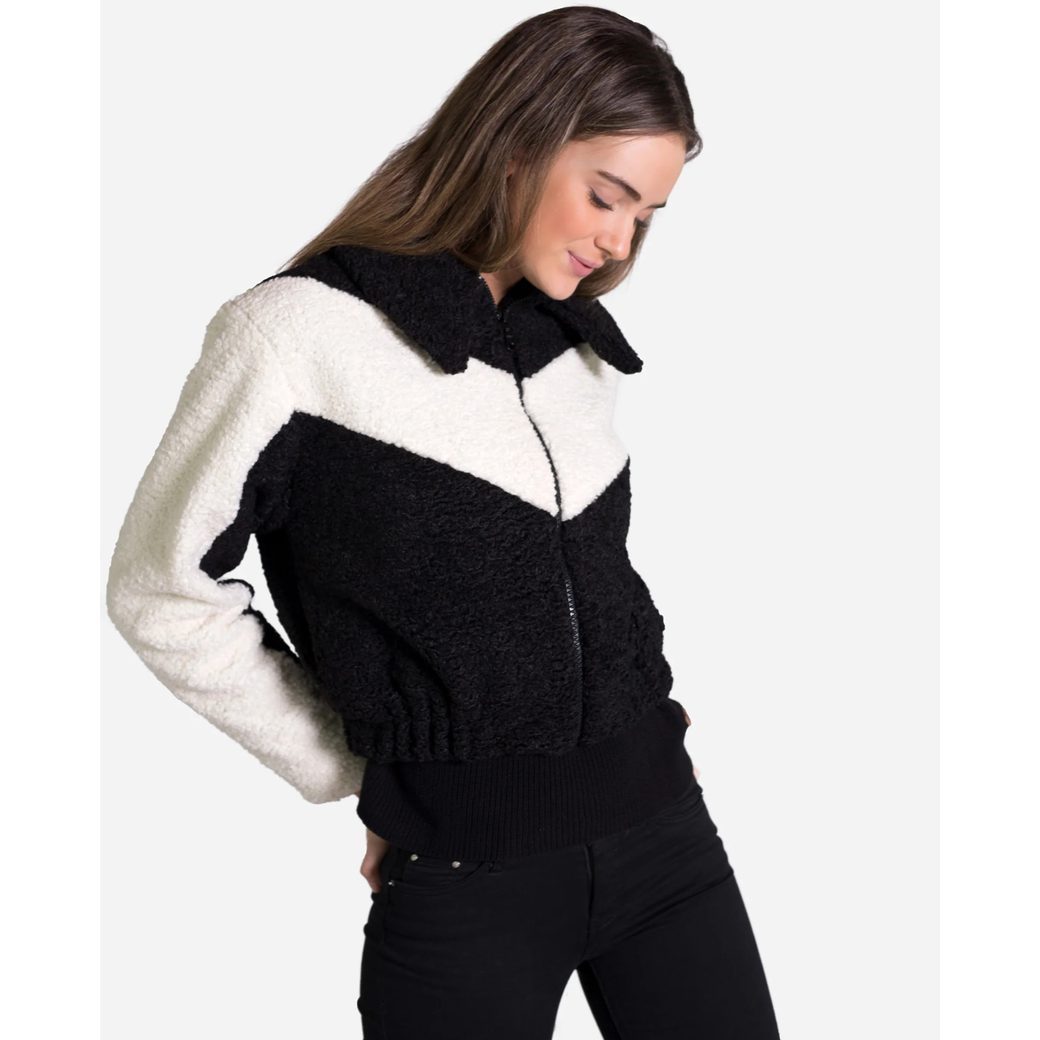 CHAQUETA BALANCE · NEGRO Y BLANCO