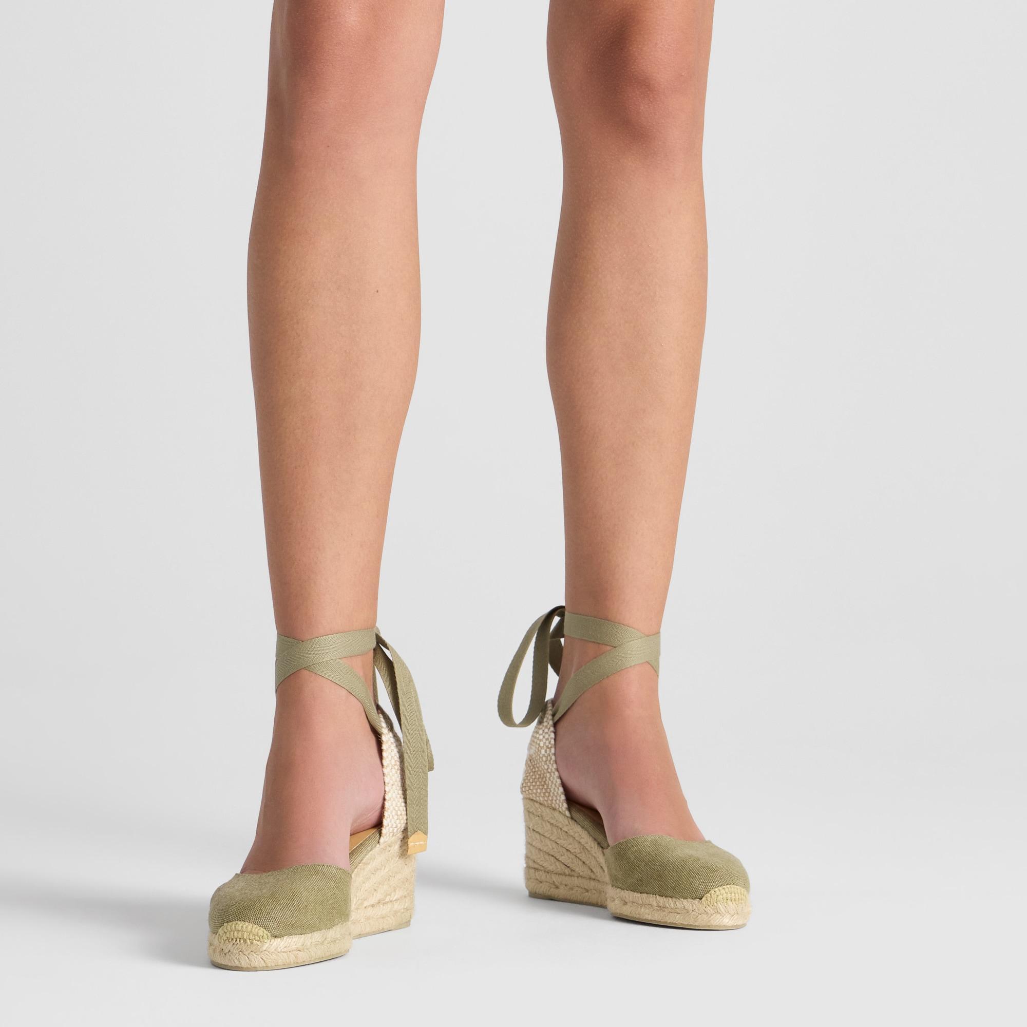Alpargata de cuña 6 cm en lona de algodón con cintas al tobillo y talonera trenzada