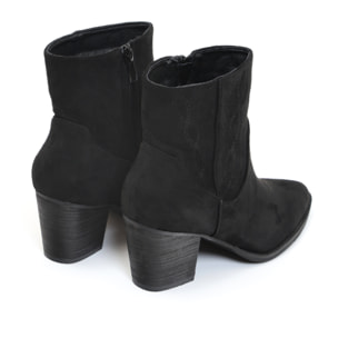 Stivaletti texani in simil pelle scamosciata con ricamo