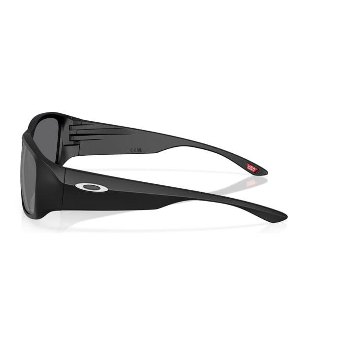 Oakley Sport performance with urban edge OO9521 Tourniquet