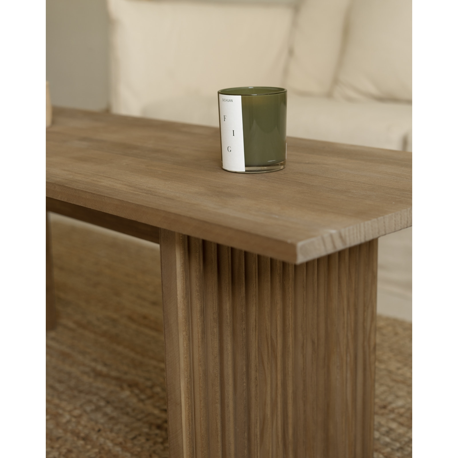 Mesa de centro de madera maciza en tono roble oscuro de 120cm Alto: 45 Largo: 120 Ancho: 55