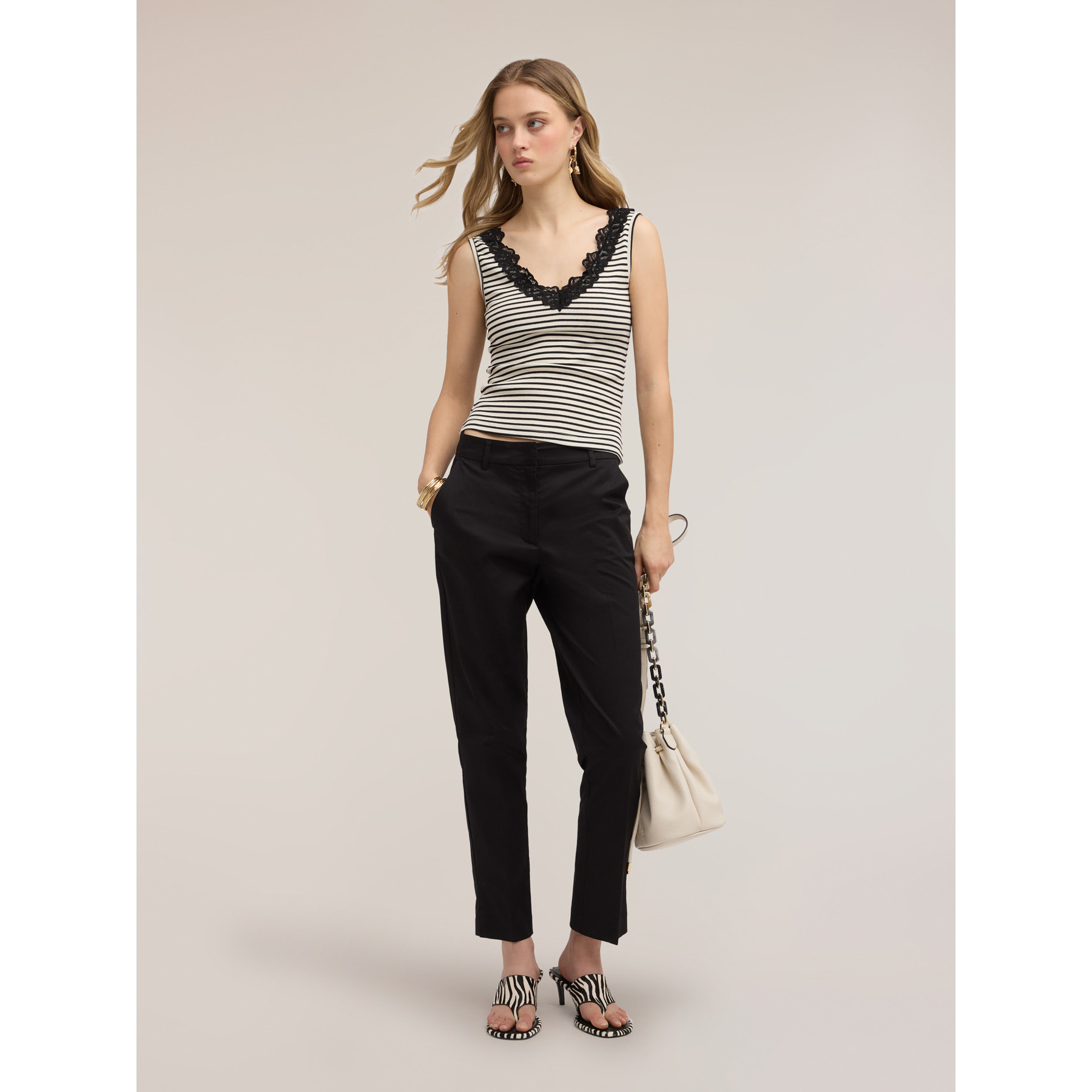 Motivi - Top a righe con bordo in pizzo - Nero