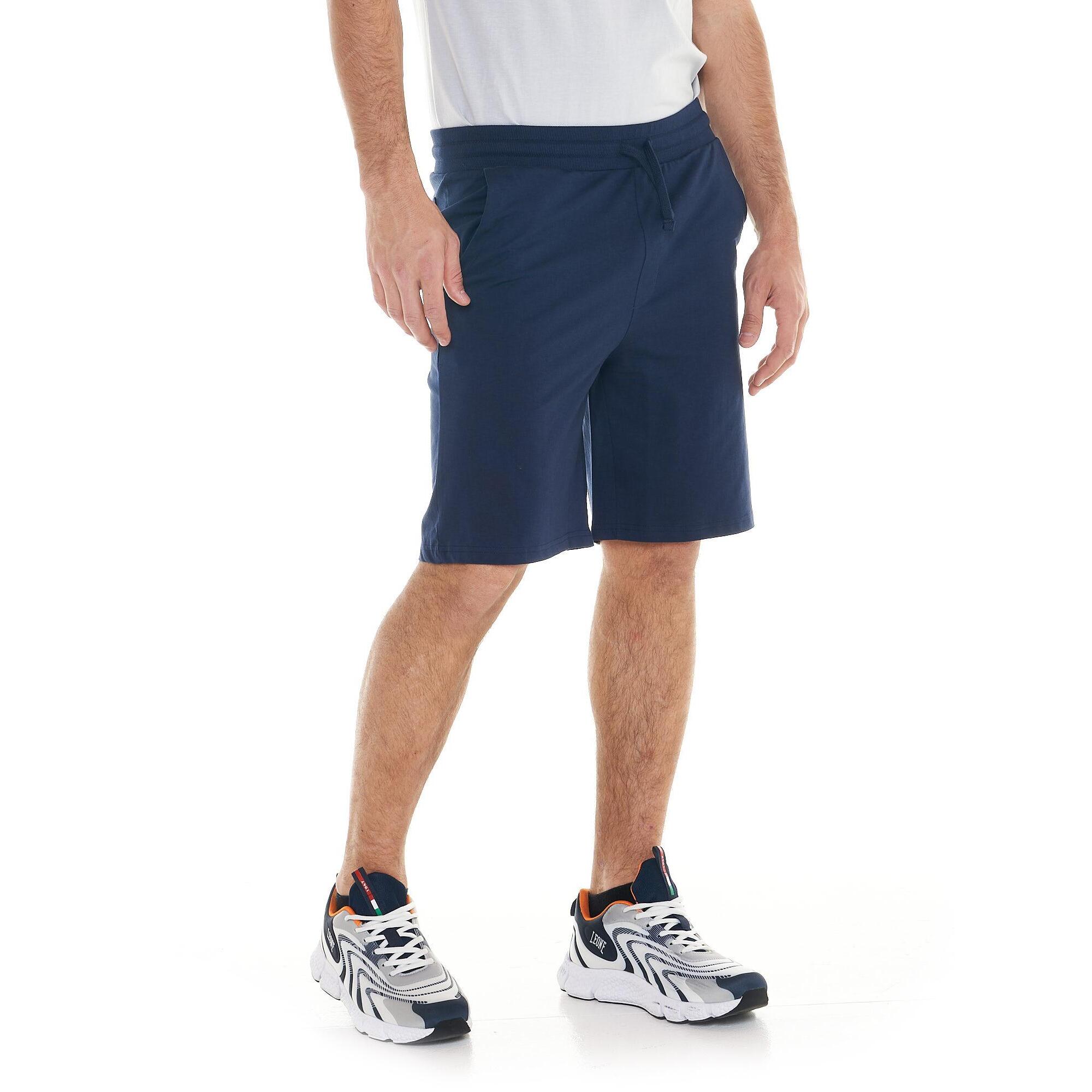 Pantalones cortos deportivos para hombre.