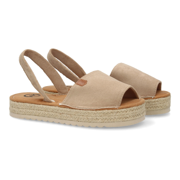 Sandalias estilo menorquina con plataforma