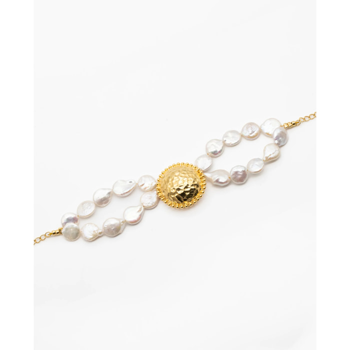 Collar de mujer con perlas