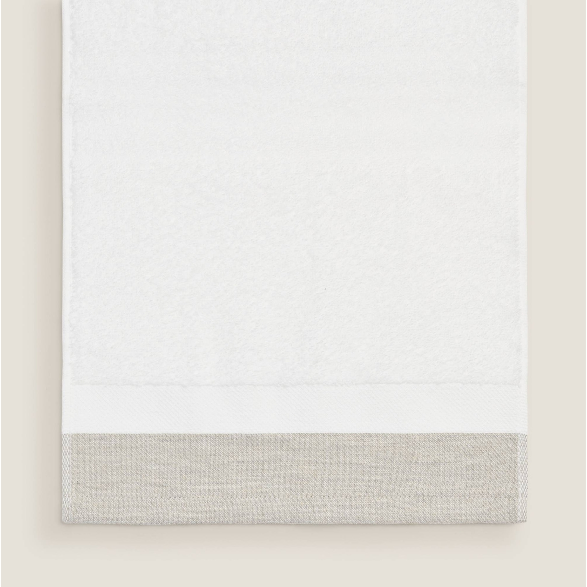 Toalla cenefa con lino Gairo color blanco 100% Algodón