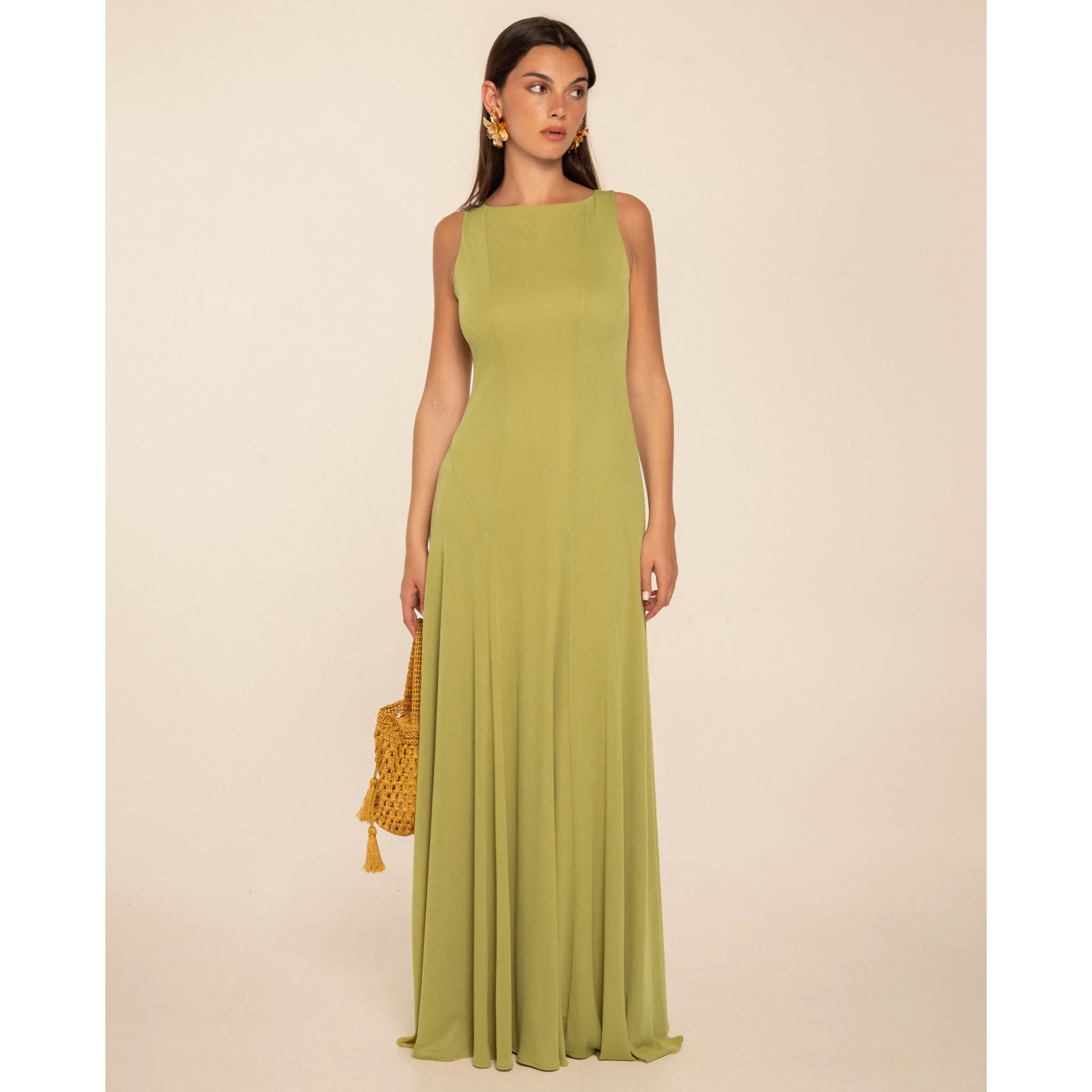 Vestido largo de punto con escote en la espalda