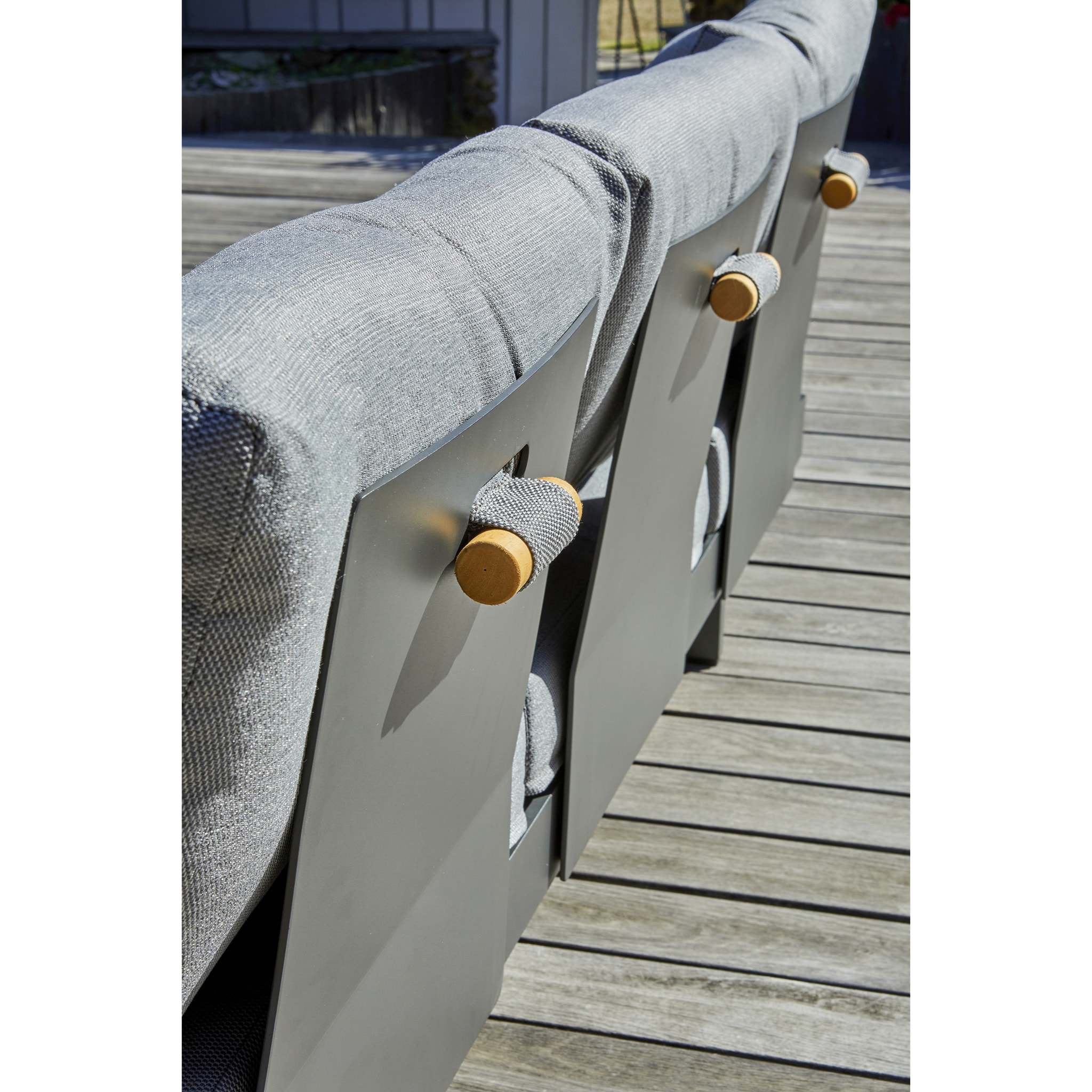 VANUATU - Salon de jardin d'angle 6 places en bois d'acacia et alu