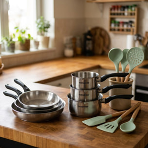 Batterie de cuisine avec 3 casseroles 12/16/20 cm et 3 poêles 20/24/28 cm avec 5 ustensiles de cuisine sans PFAS Fackelmann Généva Océan