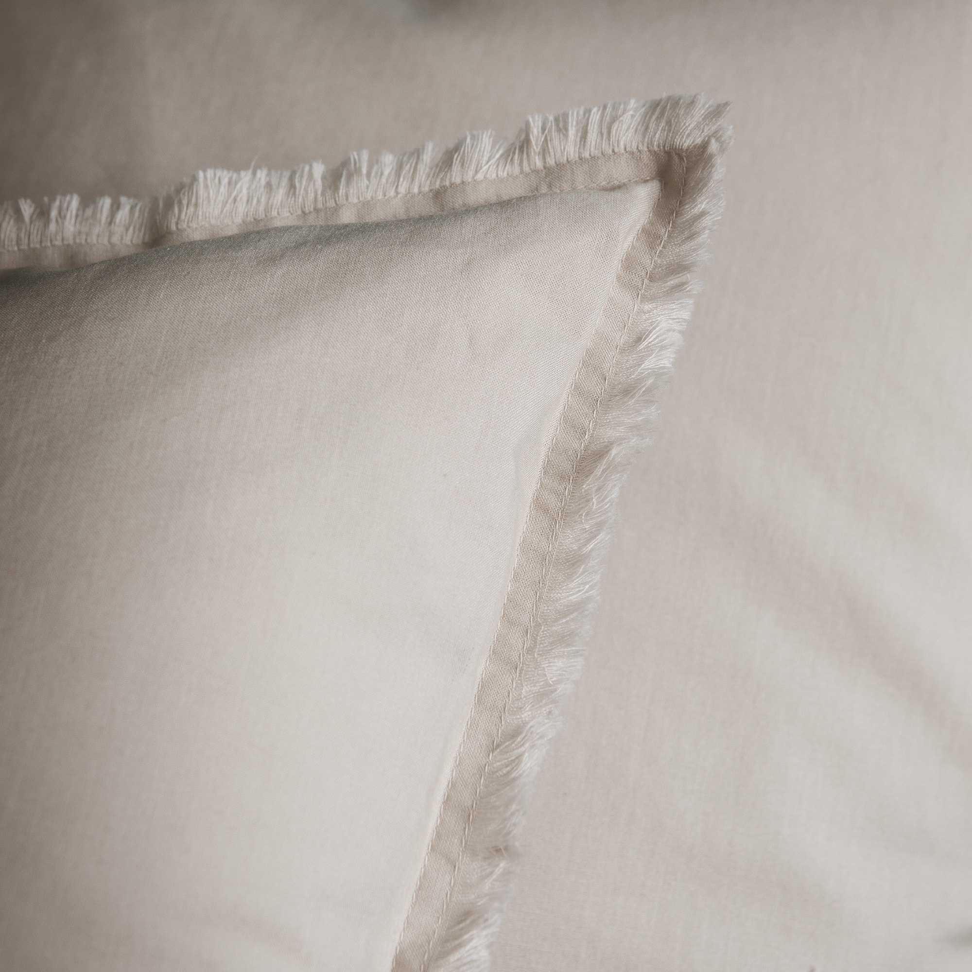 Set de 2 taies d'oreiller unies à franges, COTON LAVÉ