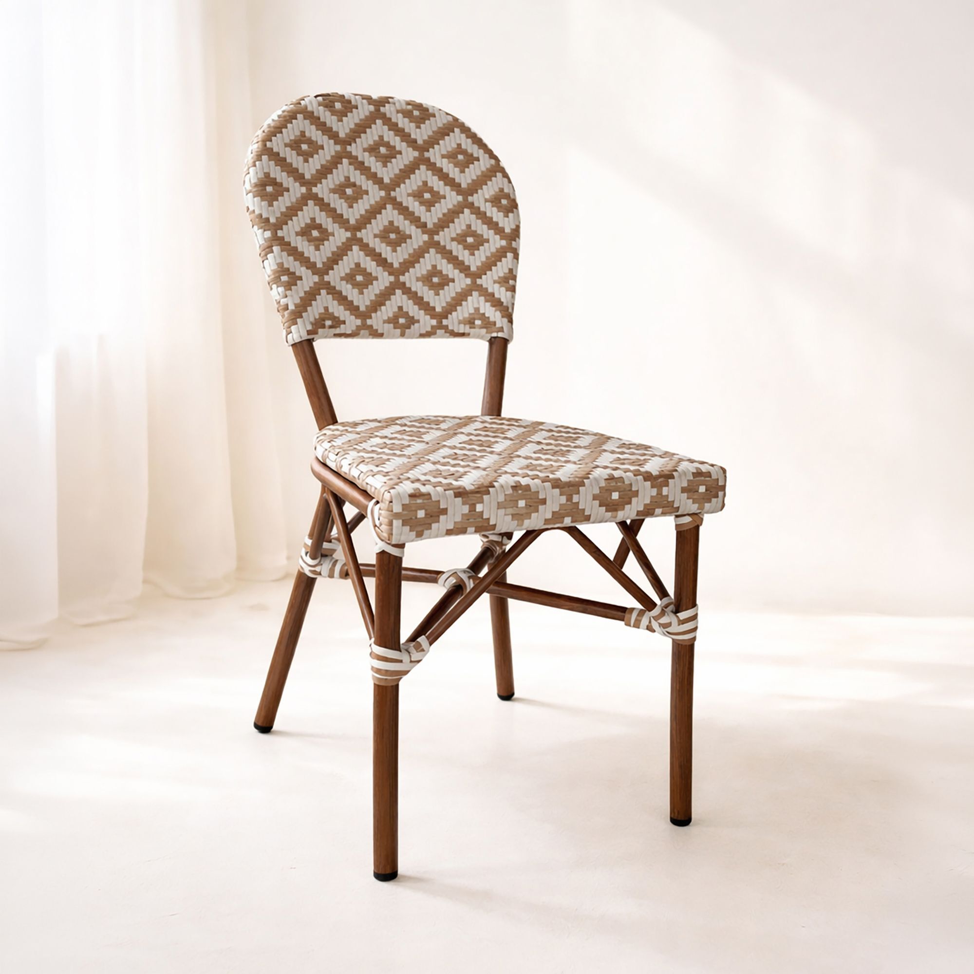 Lot de 2 chaises extérieures en textilène et effet rotin tressé beige SCALA