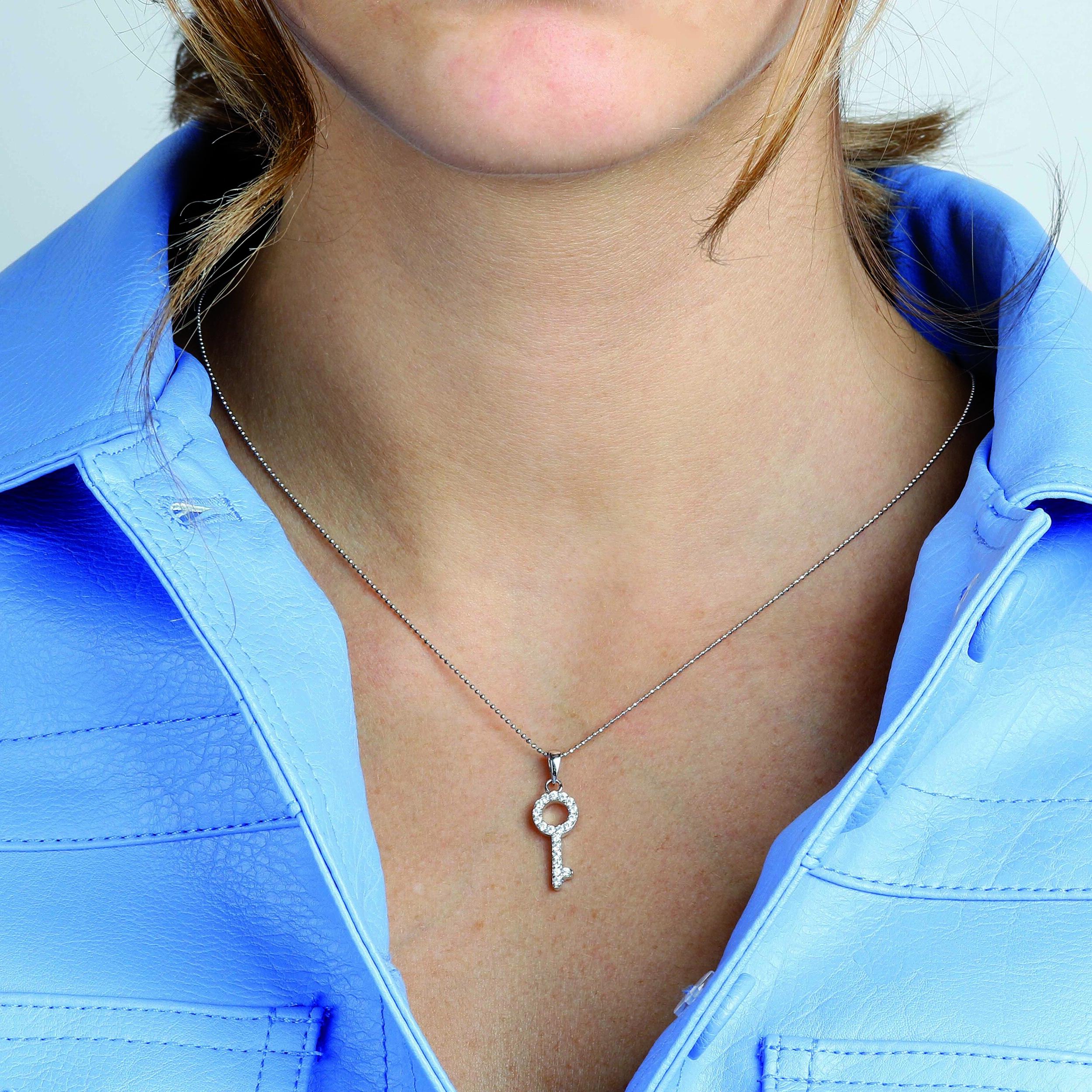 Collana in Argento 925 placcato Platino con Catena a Palline e Pendente Chiave con Pavé in Cubic Zirconia