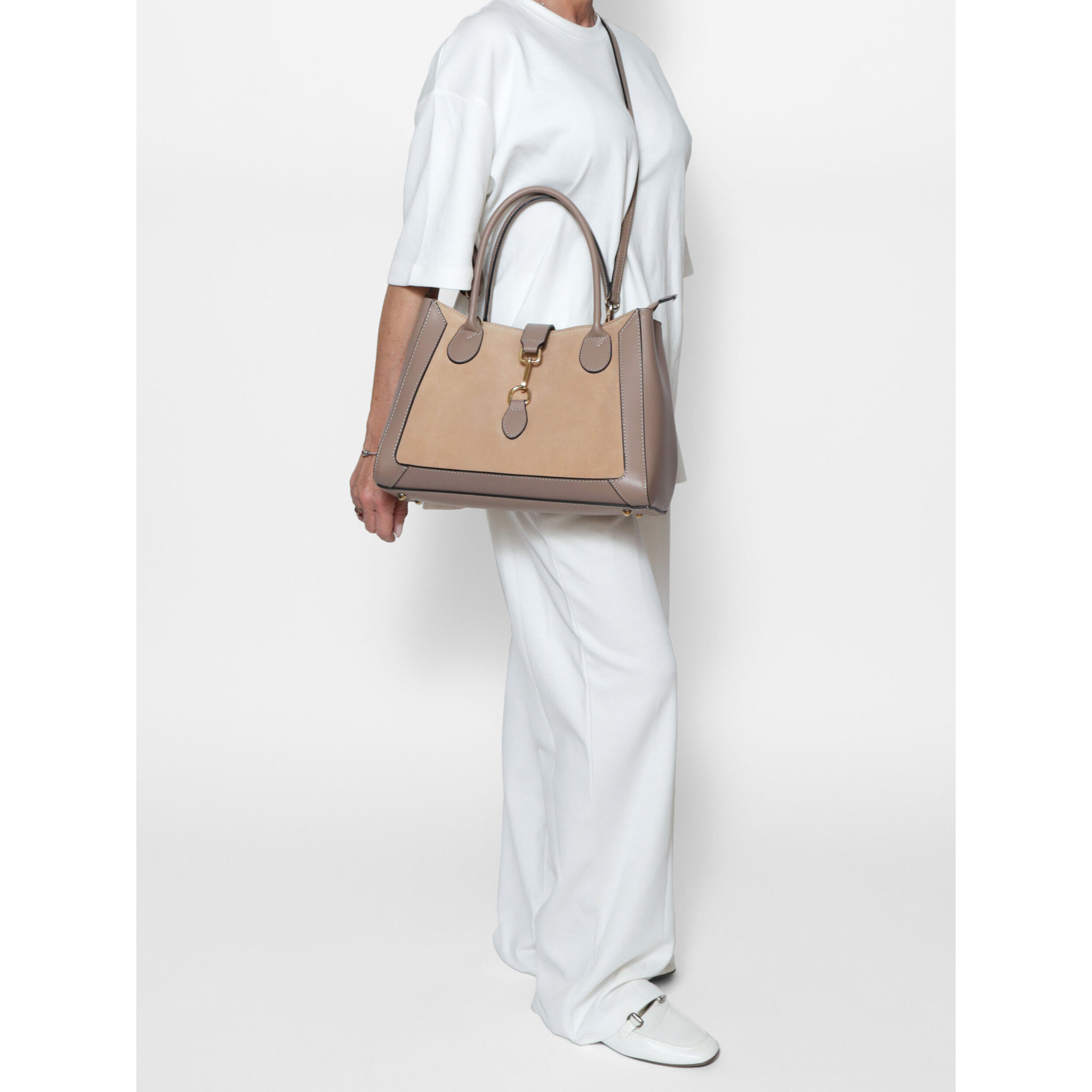 Borsa a mano Jordana da donna In Vera pelle Made in Italy 35x25,5x15 cm