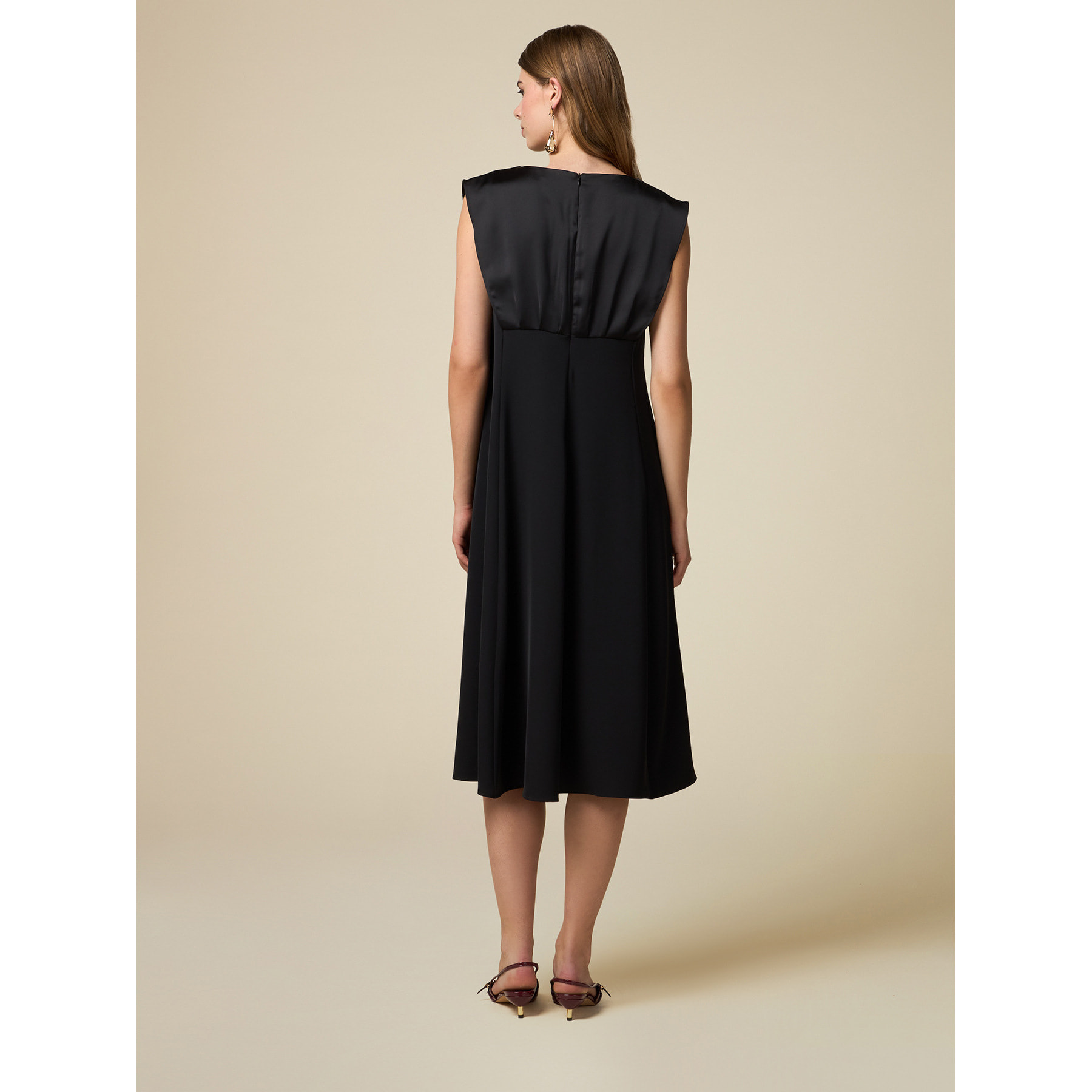 Oltre - Vestido midi bimateria - Negro