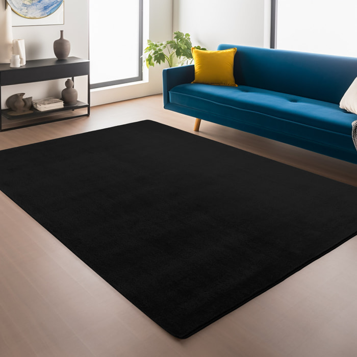 ALBA - Tapis doux noir à poils courts
