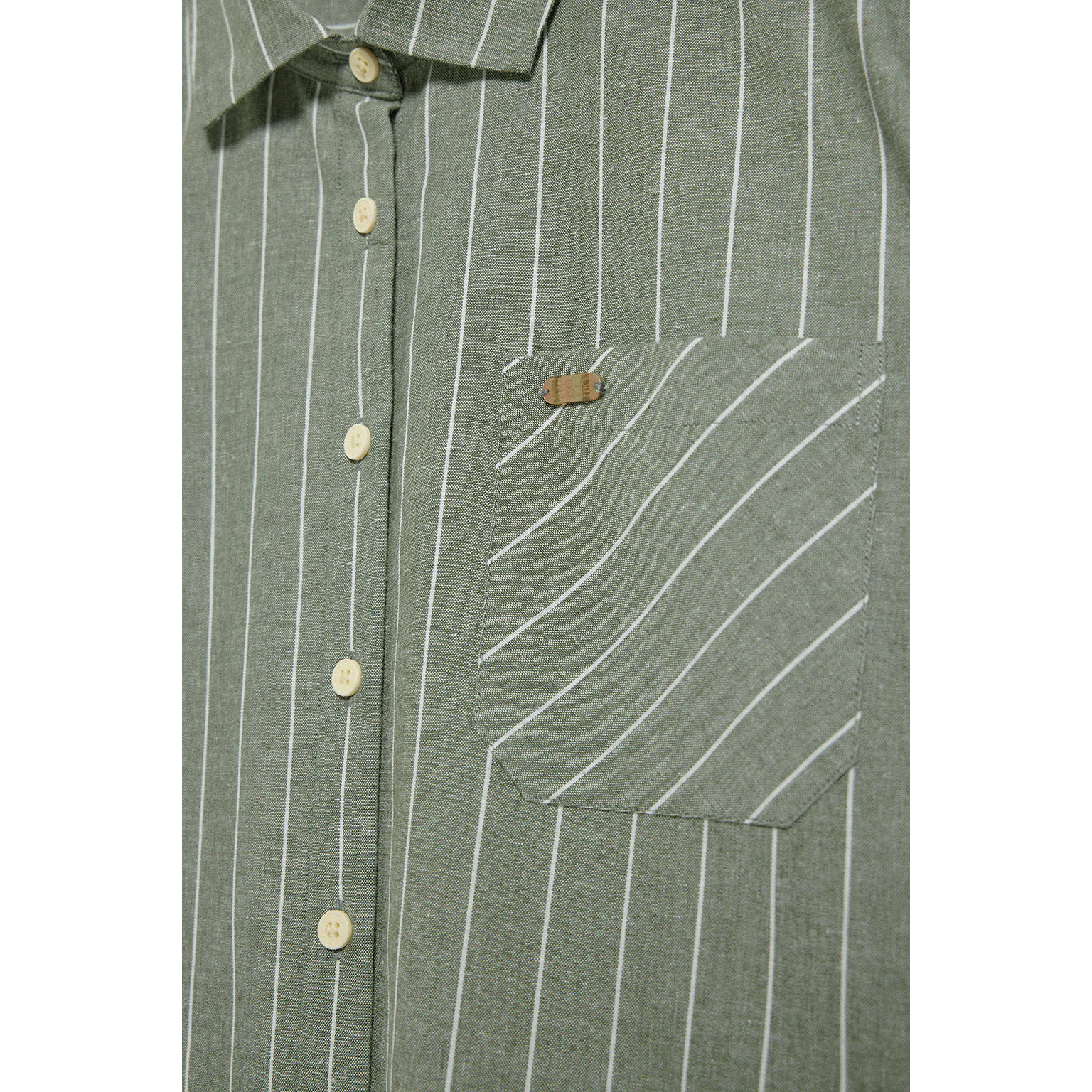 Camicia Scarlet a righe loose fit con chiusura a bottoni perlata
