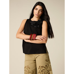 Oltre - Top de algodón con aplicaciones florales - Negro