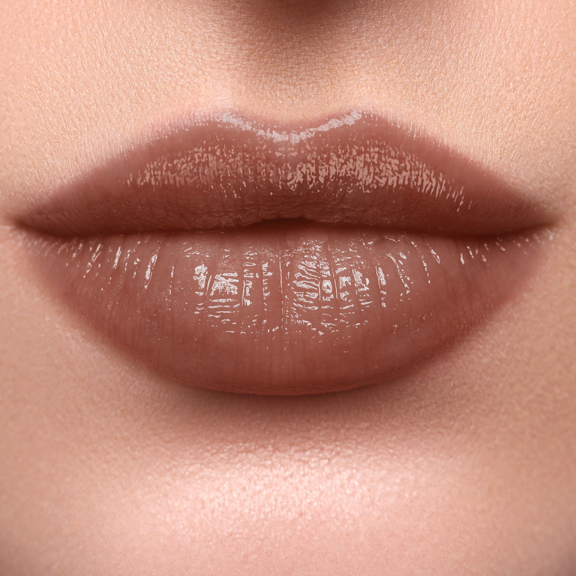 HYDRASHEER GLOSSY LIPSTICK Rossetto dal finish glossato