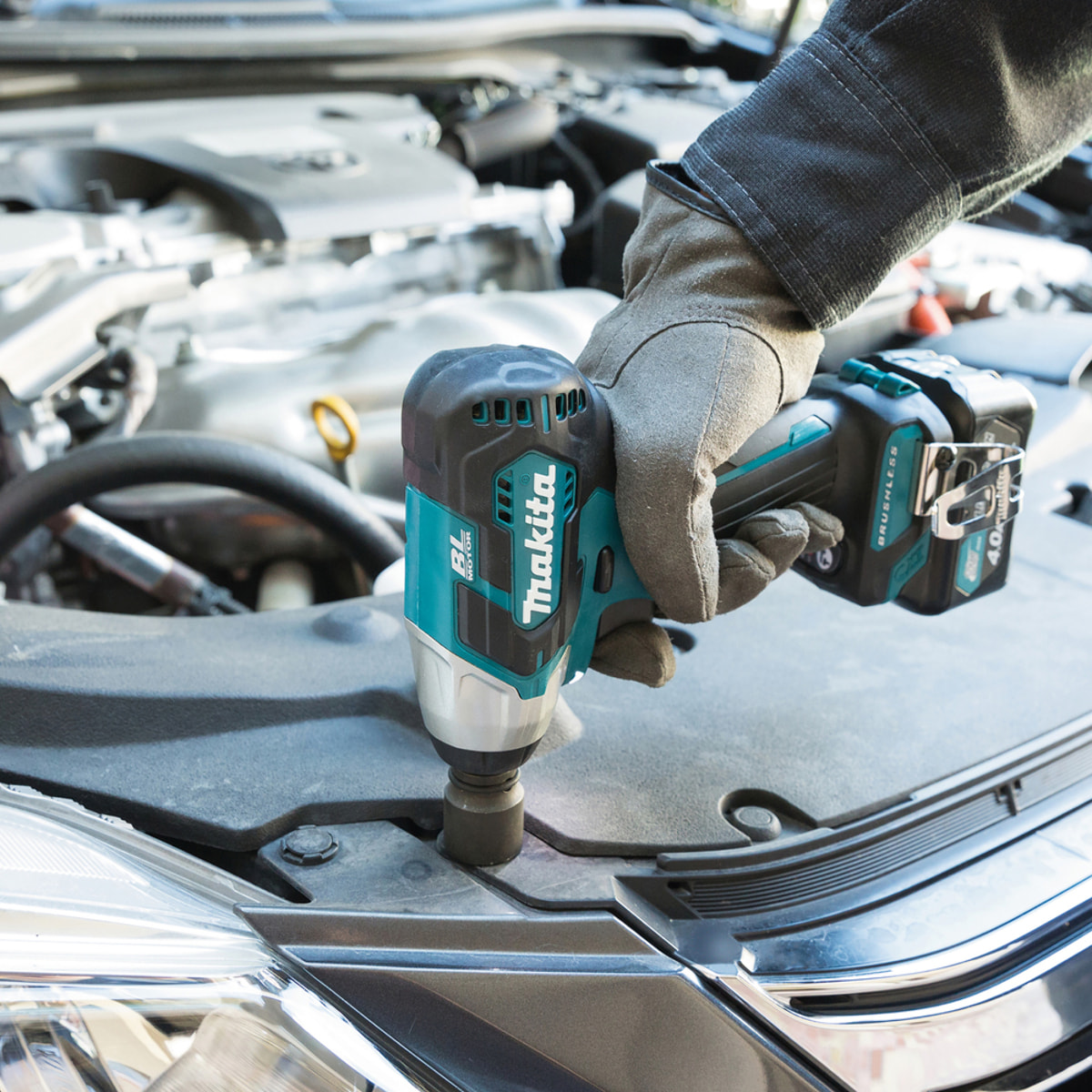Atornillador de impacto MAKITA 12 V Li-Ion 4 Ah 160 Nm - 2 baterías + cargador - en caja - TW160DSMJ