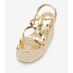 Sandalias de cuña doradas con plataforma de esparto