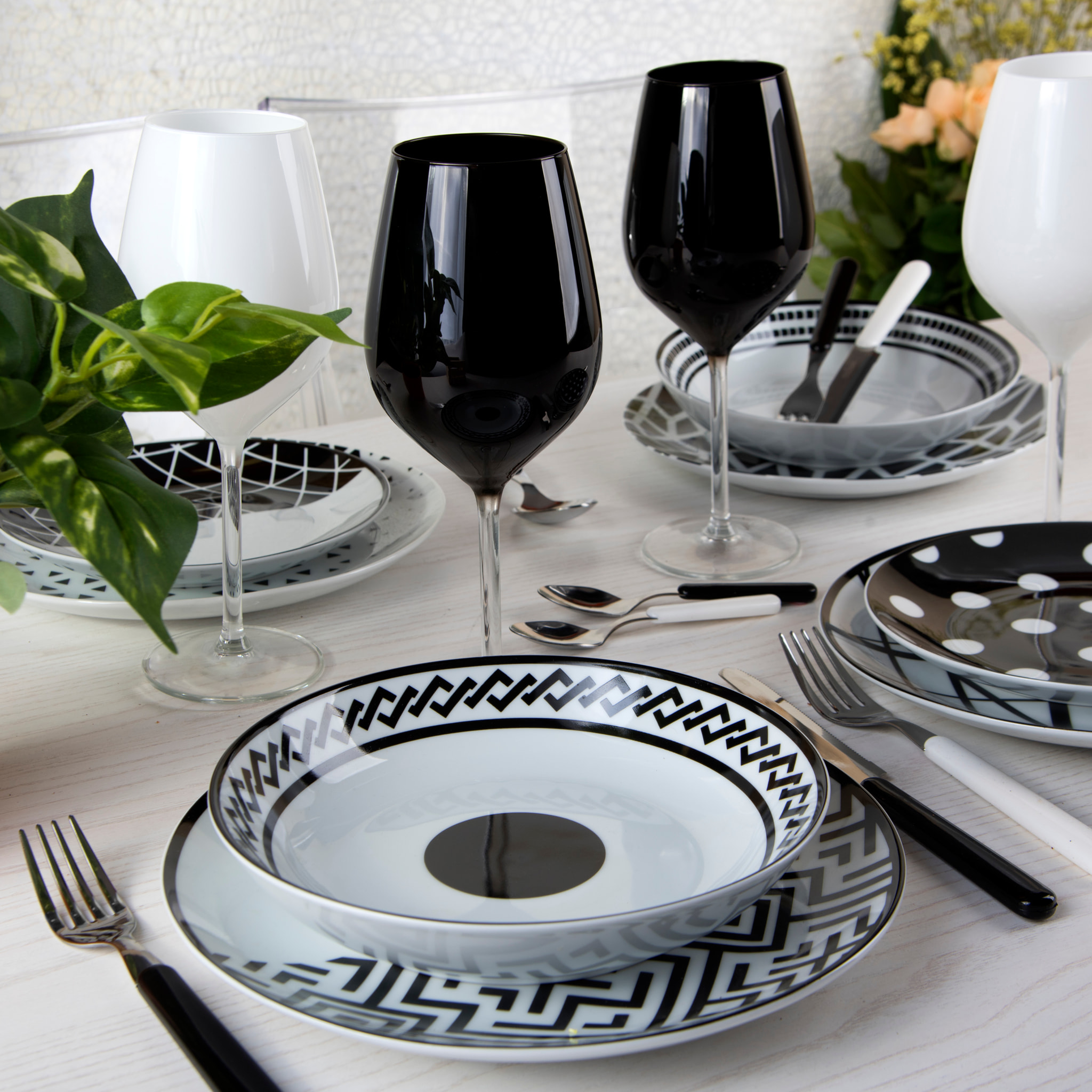 Set de 6 verres à vin Excelsa – Color Wine, Verre Noir 50 cl