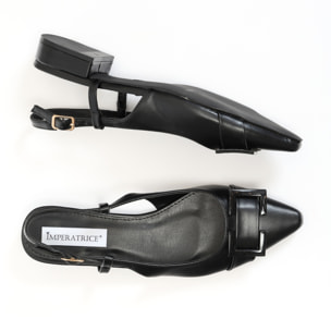 Ballerine slingback in simil pelle con dettaglio sulla punta