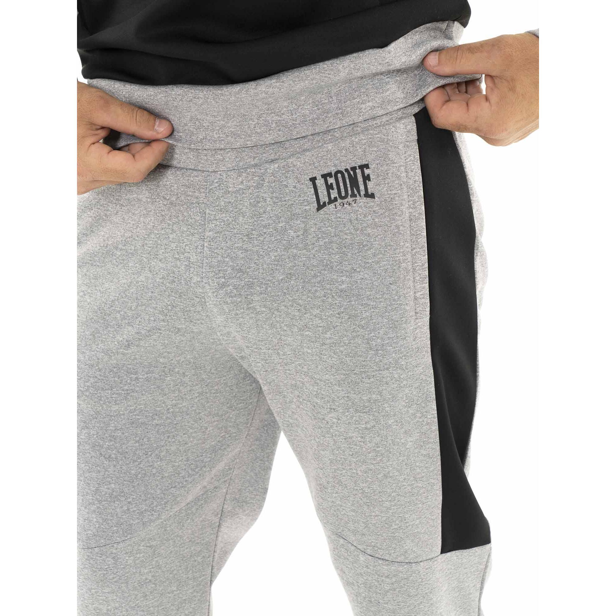 Tuta da uomo in tessuto tecnico con cappuccio, mezza zip Leone 1947 Tech