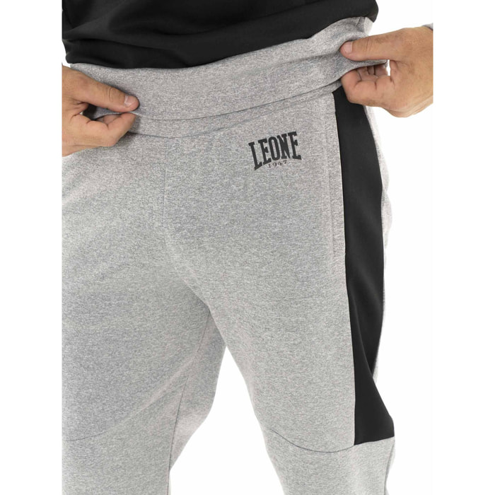 Tuta da uomo in tessuto tecnico con cappuccio, mezza zip Leone 1947 Tech