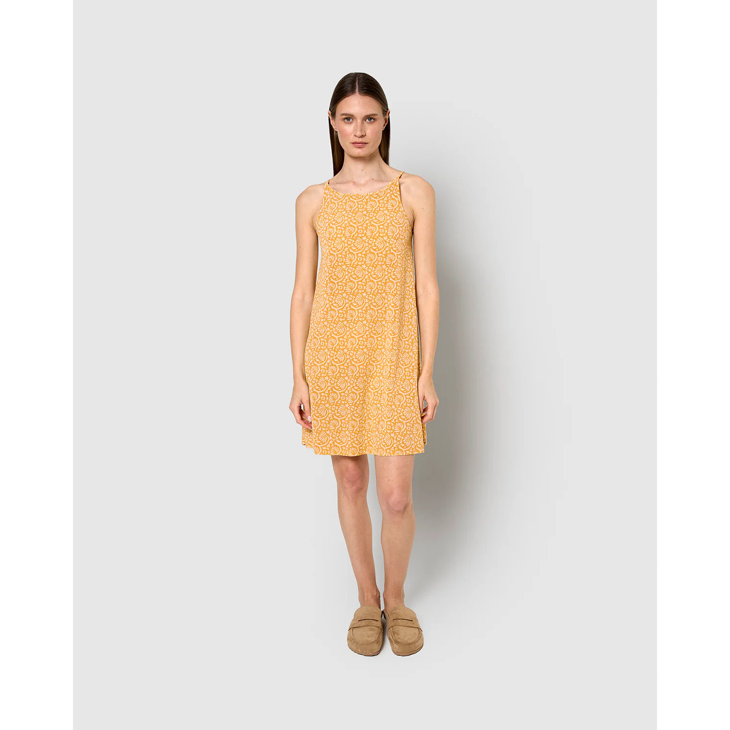 Camisón corto tirantes crepe diya ocre