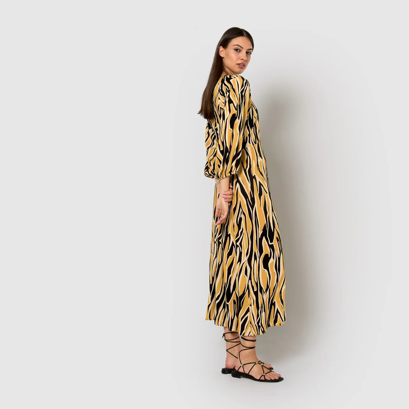 Vestido midi viscosa europa beige/negro