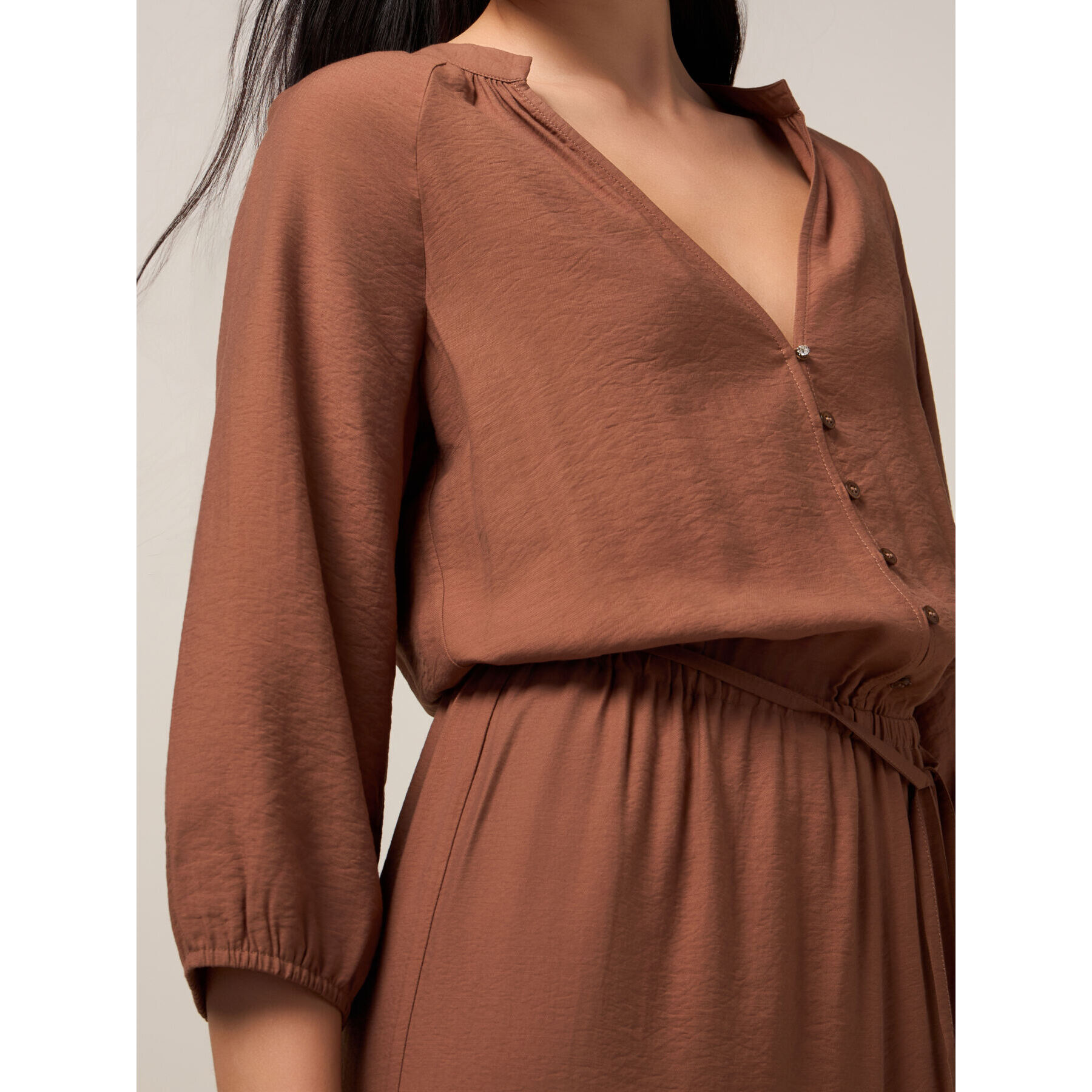 Oltre - Tuta fluida con scollo a V - Marrone