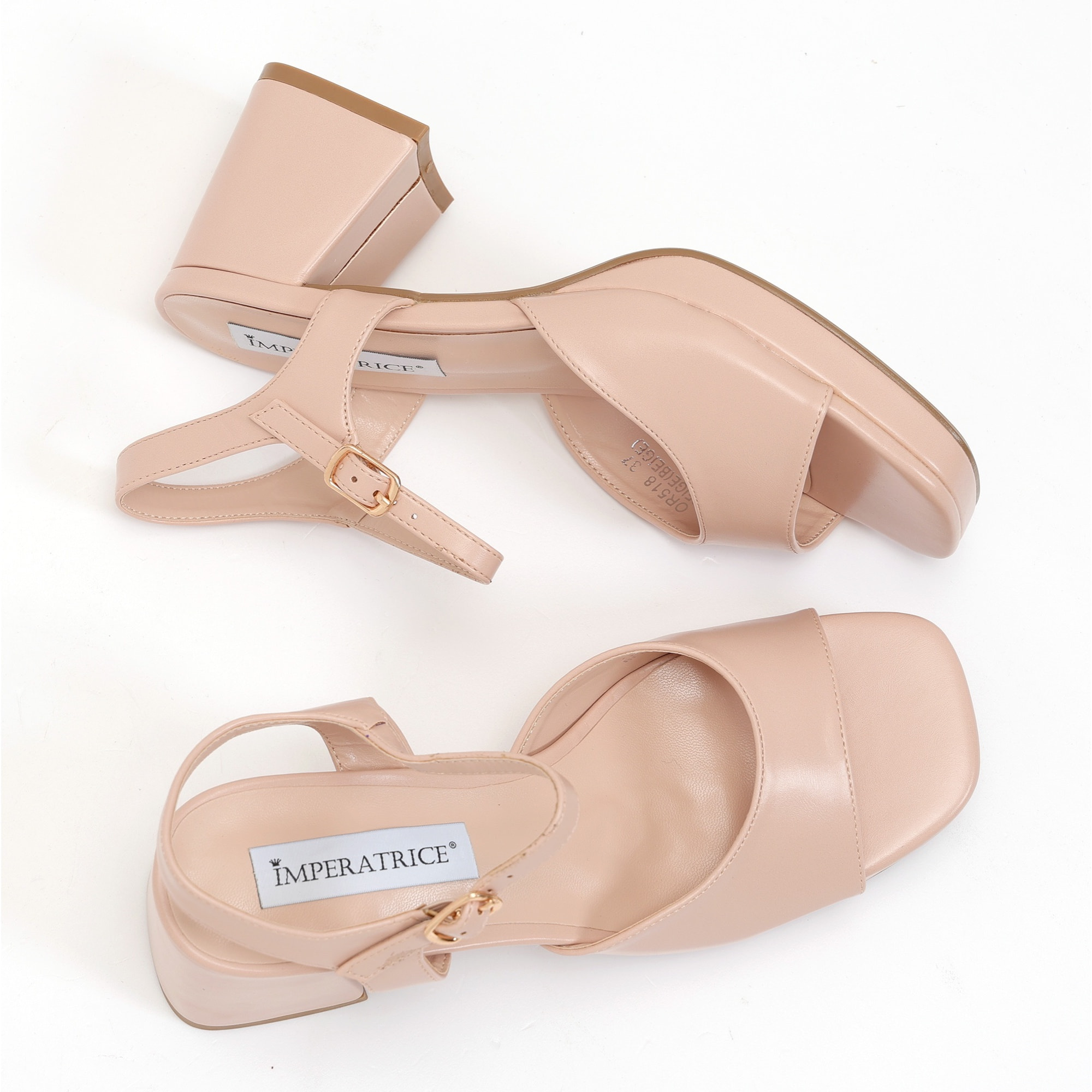 Sandali in simil pelle con tacco comodo