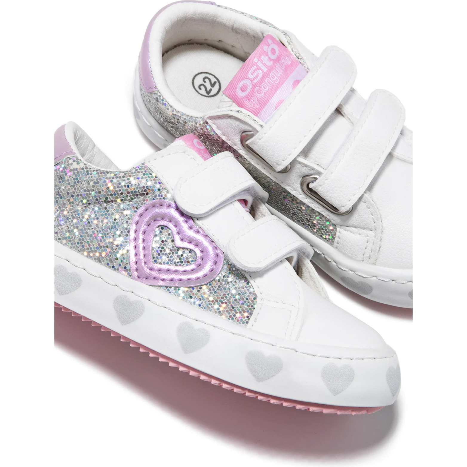 Sneakers bianche con cuori e stelle glitterate