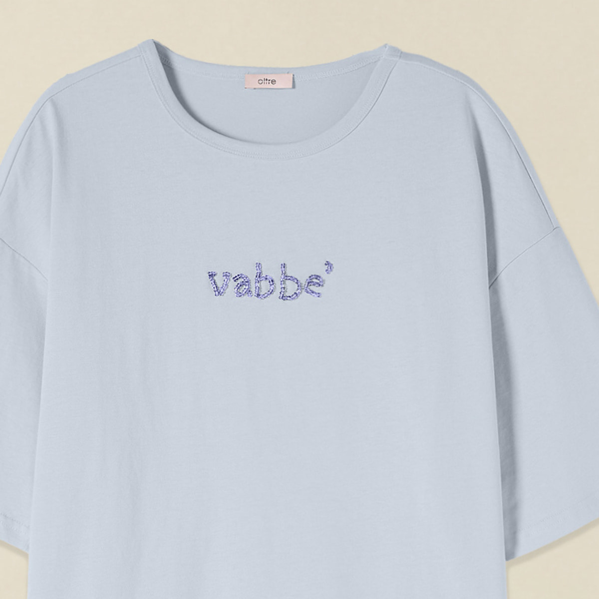 Oltre - T-shirt con ricamo lettering - Azzurro