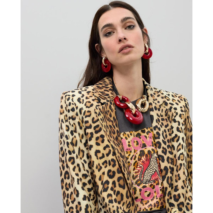 Blazer aderente con tasche a patta e stampa animalier