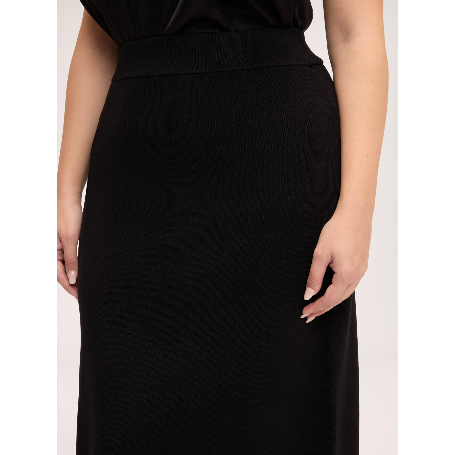 Fiorella Rubino - Gonna linea ad "a" in maglia fine - Nero