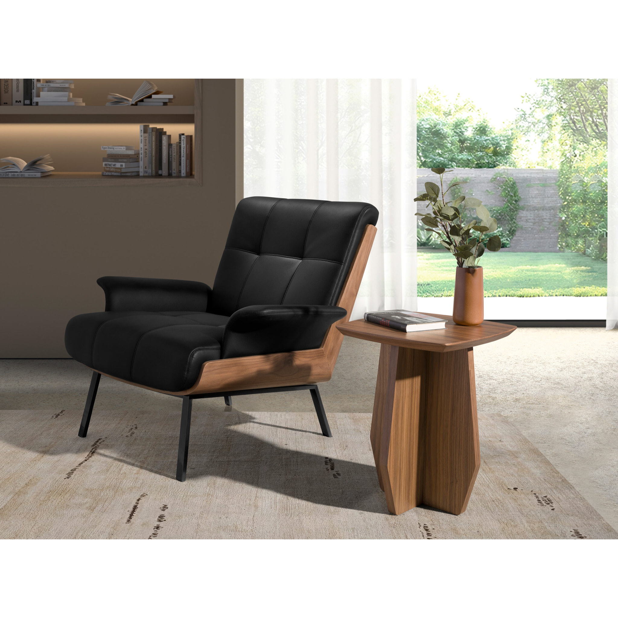 Sillón Angel Cerdá con reposabrazos con asiento y respaldo tapizados en polipiel negro detalle en madera chapada en nogal natural patas de acero inoxidable en negro 90x87x82cm