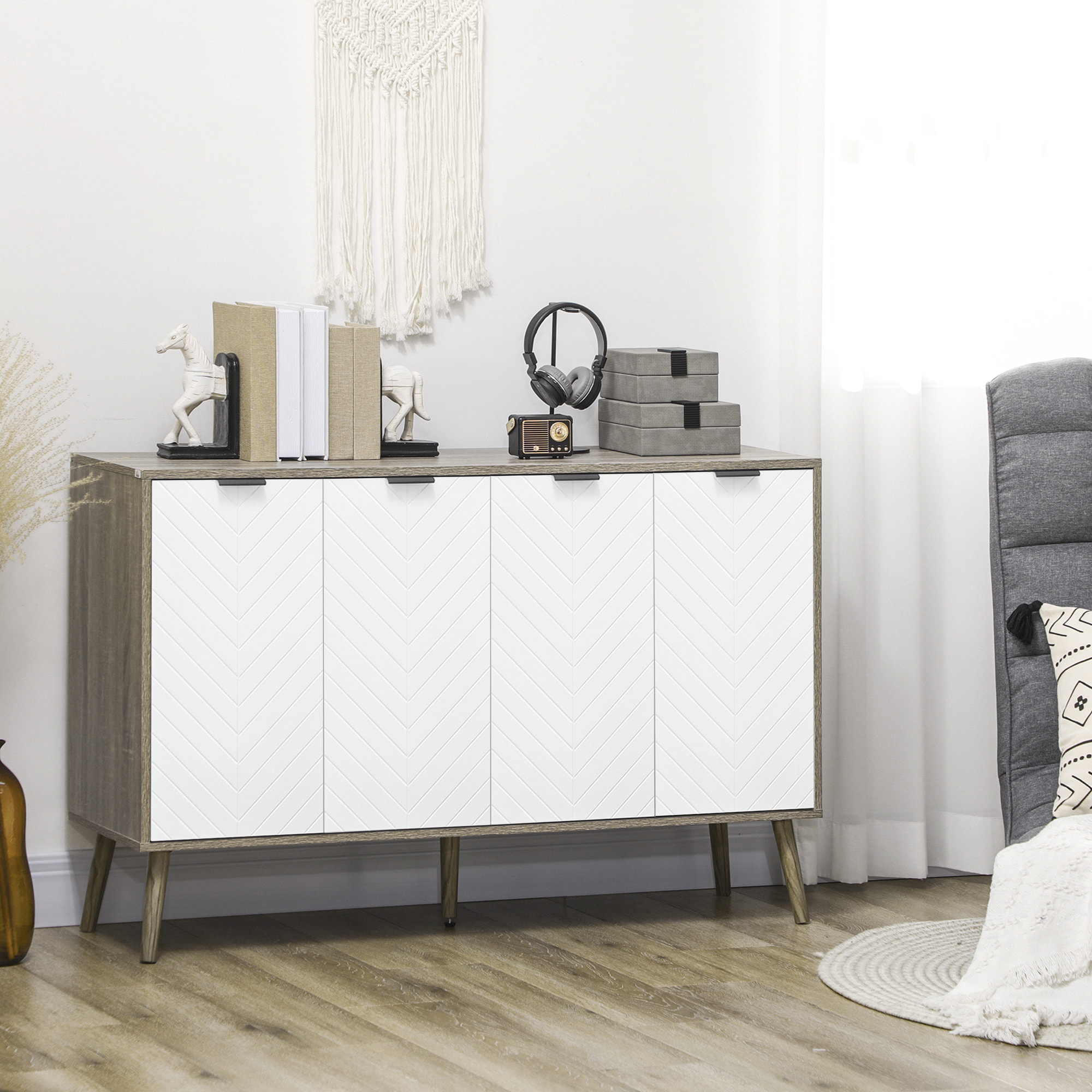 Buffet design scandinave 4 portes 2 étagères piètement bois de pin panneaux portes motif chevrons blanc aspect bois gris
