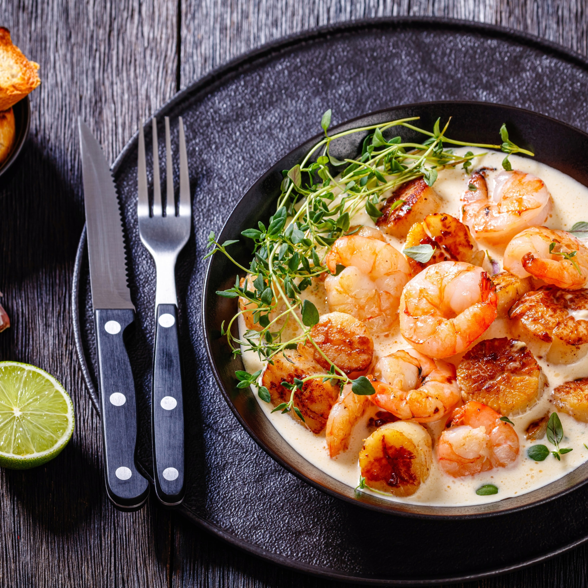 Fricassée de gambas et saint jacques au Yuzu et wakamé - 1kg - France - Saveurs océan