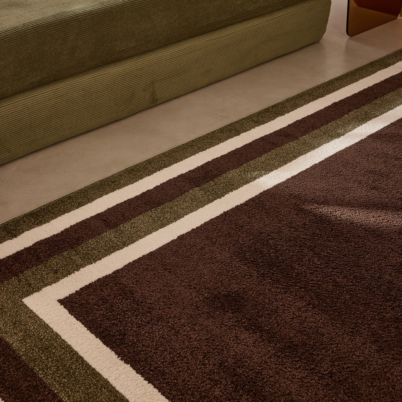 SANTAL - Tapis de salon marron à motif cadre rétro